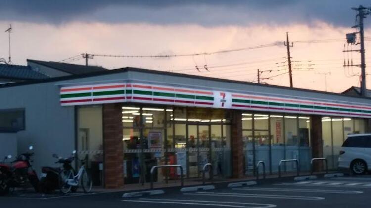 周辺 セブンイレブン松戸古ヶ崎五差路店