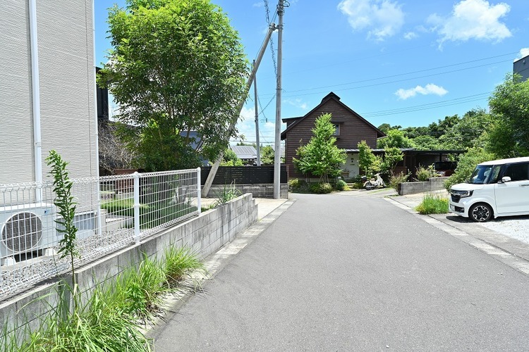 外観 【前面道路】