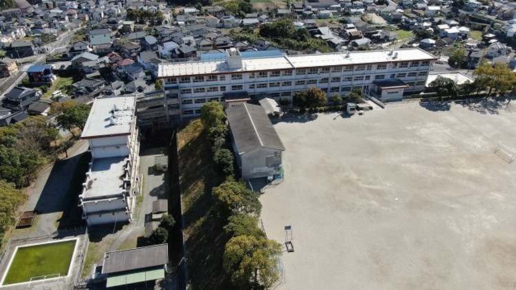 周辺 錦江台小学校【鹿児島市立錦江台小学校】は、錦江台1丁目に位置する1979年創立の小学校です。令和4年度の生徒数は692人で、34クラスあります。校訓は「かしこく　やさ… 徒歩 約20分（約1580m）