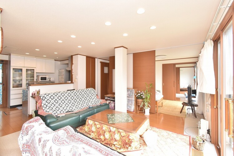 居間 【リビング】