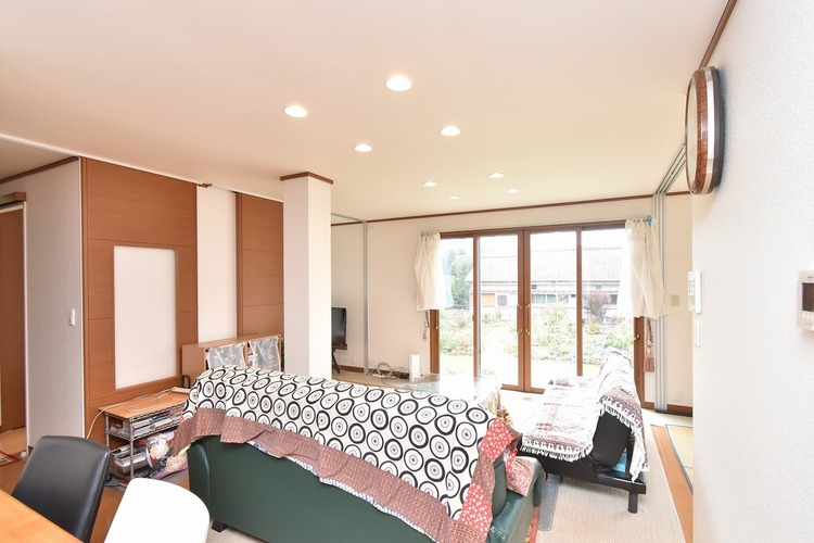 居間 【リビング】