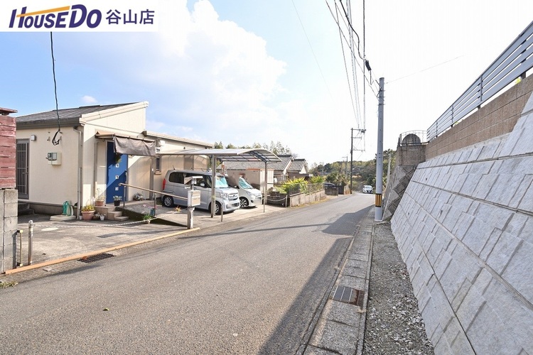 外観 【前面道路】