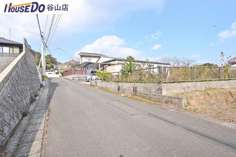 外観 【前面道路】