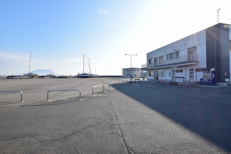 周辺 平川ヨットハウス 徒歩 約10分（約730m）