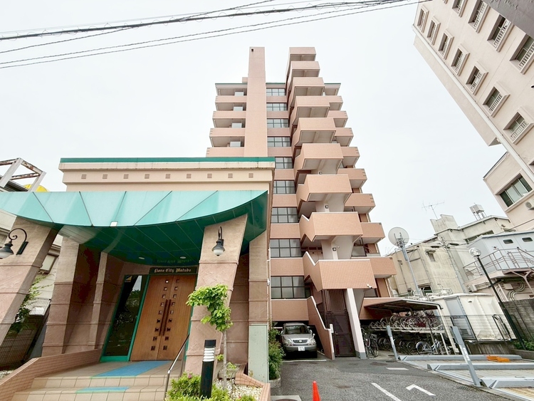 外観 ライフプランニングからローンまで、一貫してご説明させていただきます。お気軽にお問い合わせくださいませ。