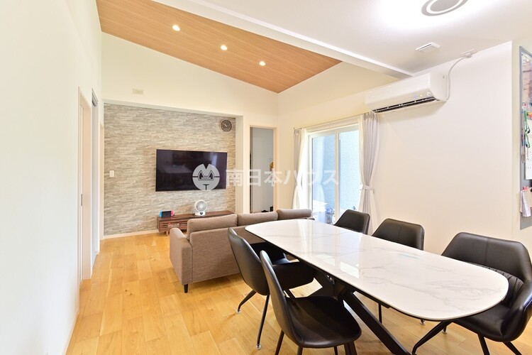 居間 【リビング】