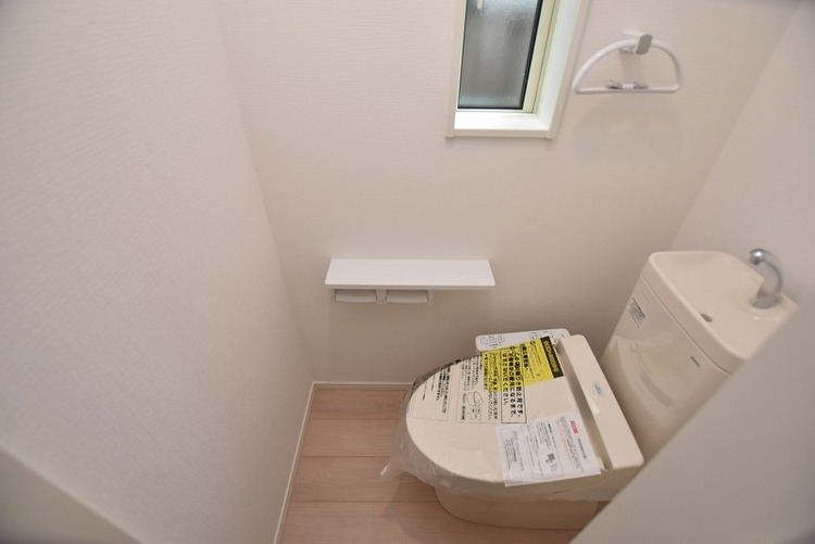 その他 1階トイレ ※画像は新築時のものです。