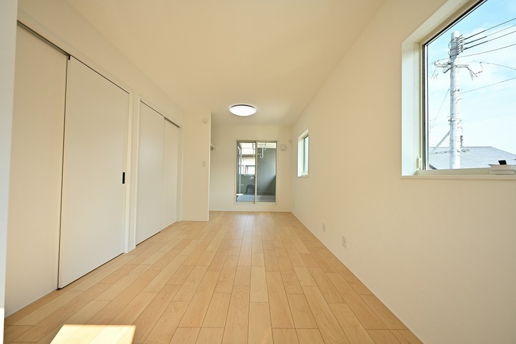 内装 10.4畳の子供部屋は2室に仕切れる設計です