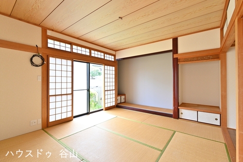 日之出町　中古戸建の物件画像