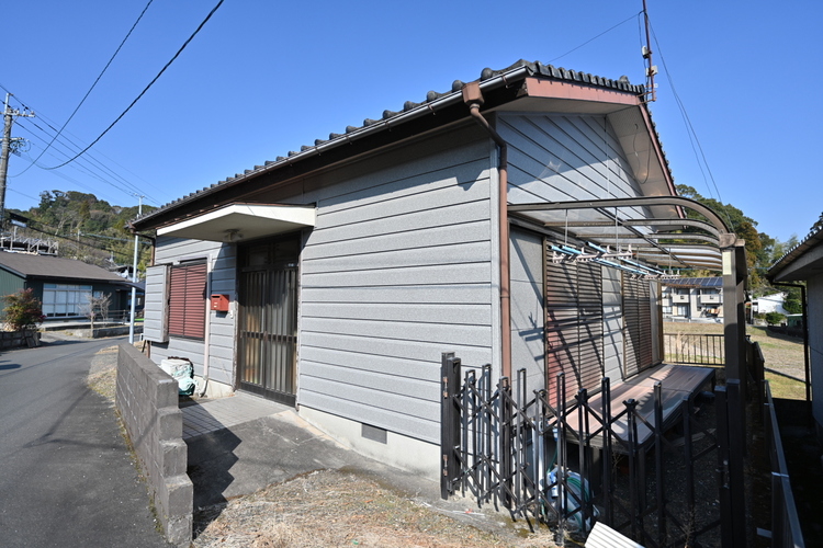 外観 テラス付きです