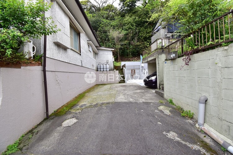 外観 【前面道路】