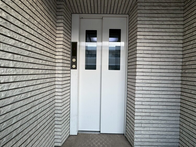 その他 エレベーター完備のため荷物が多くなっても安心。