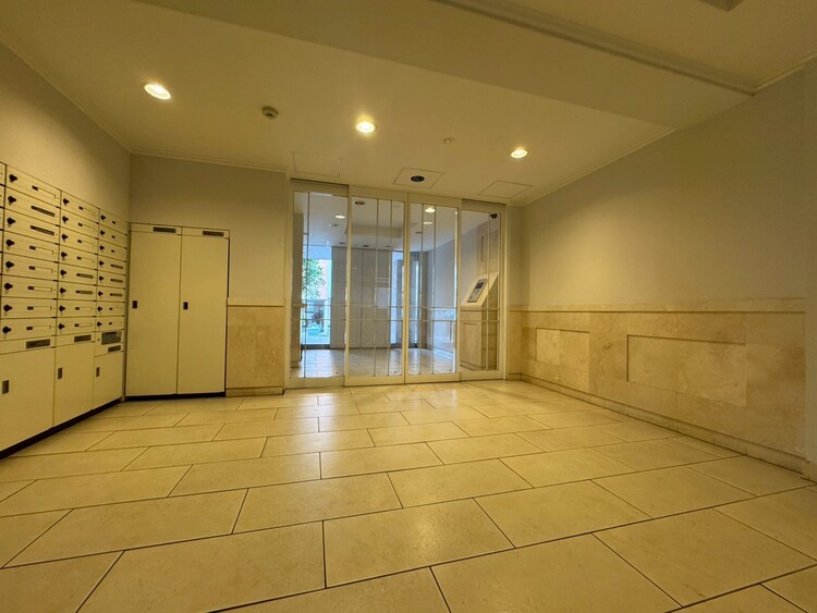 その他 館内は静寂な中が保たれており、管理が行き届いている印象を受けました。