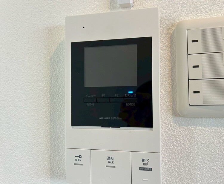 その他 誰が来てもわかる様にモニター付きインターホンを設置。