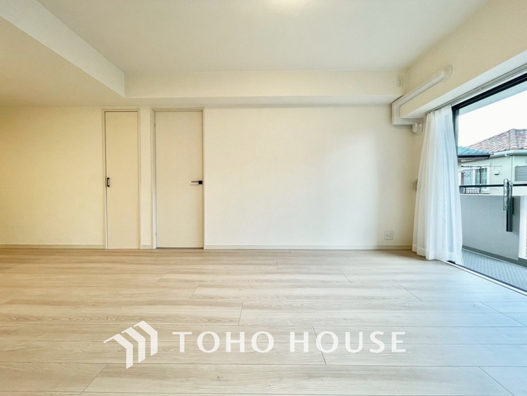 内装 【LIVING】◆住む喜び、感動◆を君と共有したい。いつまでもずっと家族を見渡せるこの広い空間で。