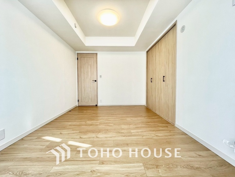 内装 【PRIVATE ROOM】◆属毛離裏◆子は父を手本とし、母に愛育されて成長する。家族の深い繋がり。いつまでも大切にしたい。