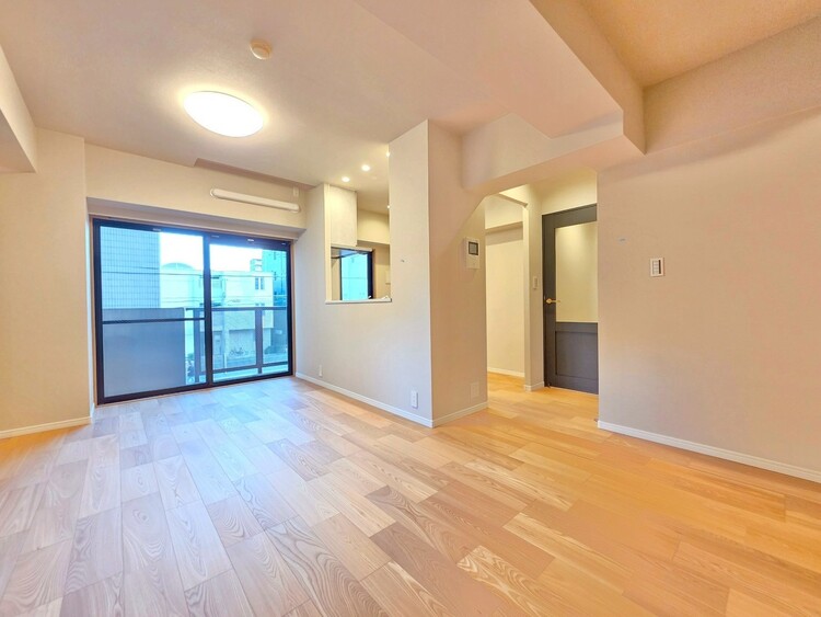 居間 豊かな居住性と、安心感を満たすクオリティが見事に調和した住空間。