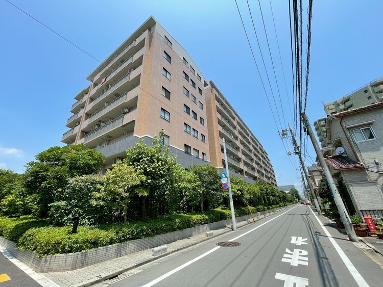 外観 資料には掲載していない情報が、現地にはたくさんあります。是非一度、現地をご確認ください。