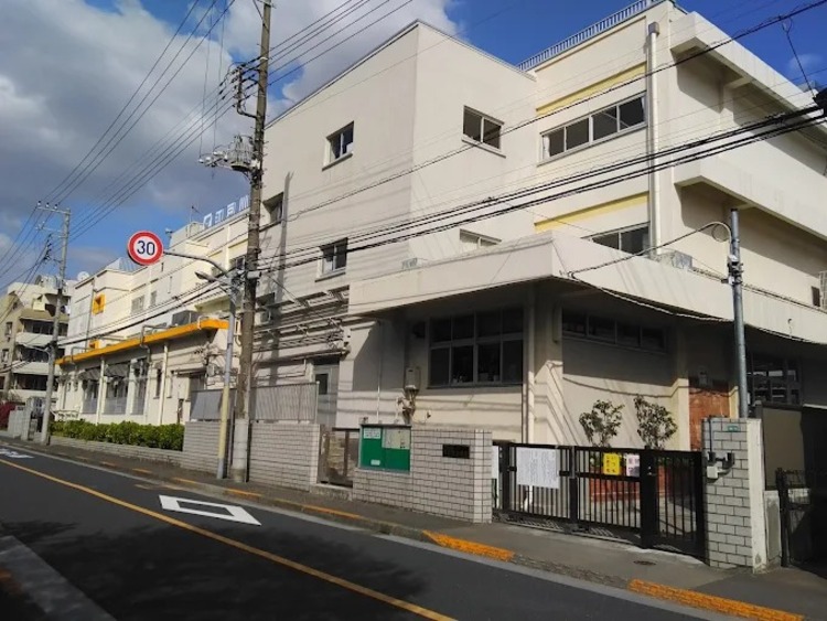 周辺 江戸川区立平井東小学校