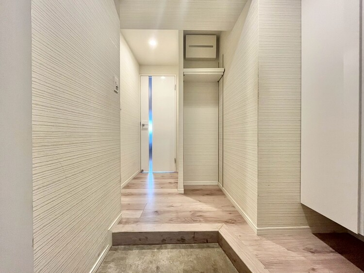 玄関 シューズボックスを完備した玄関です。