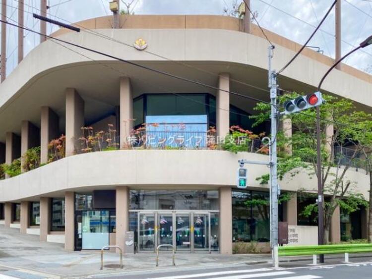 周辺 白金の丘学園白金の丘中学校　1050ｍ