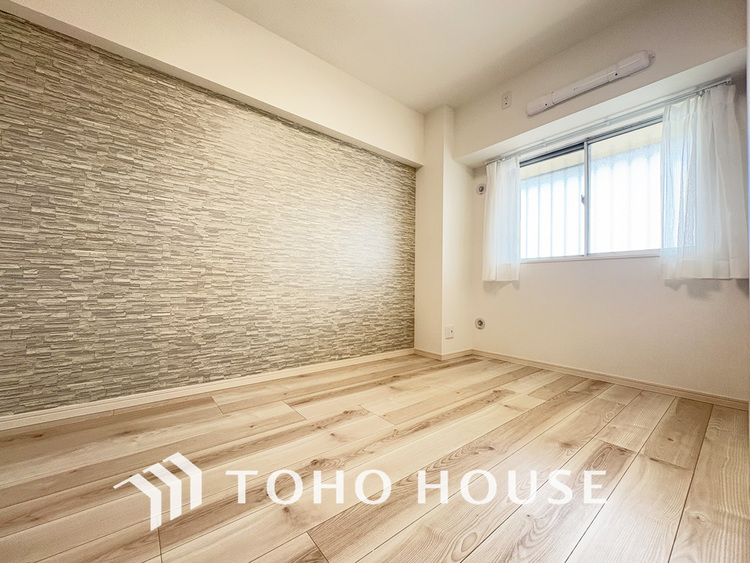 内装 採光もある洋室は、くつろぎのひと時を過ごすのにぴったり