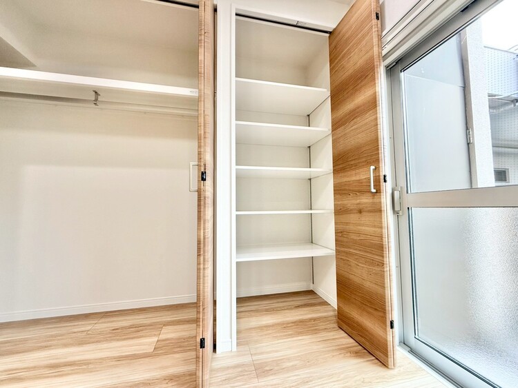 その他 収納スペースが付いていて、お部屋を広く使っていただけます。