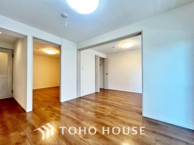 内装 【LIVING】◆Sunshine◆光が燦々と入り、いるだけで気持ちいい。「開放的でゆとりあるお部屋です。」
