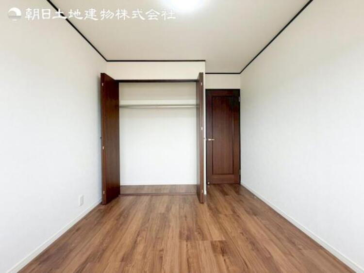 内装 すぐの見学予約や資料請求などお気軽にお問い合わせください