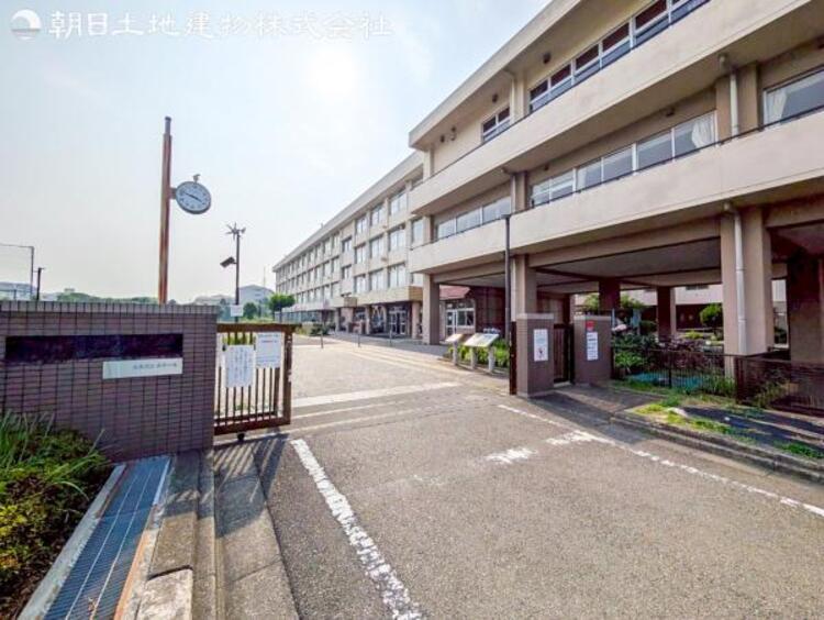 周辺 落合中学校（約1400ｍ）