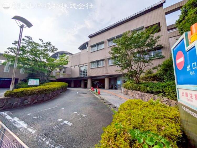 周辺 東京都立多摩南部地域病院（約2300ｍ）