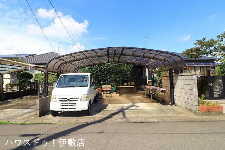 その他 【駐車場】カーポート2台付き