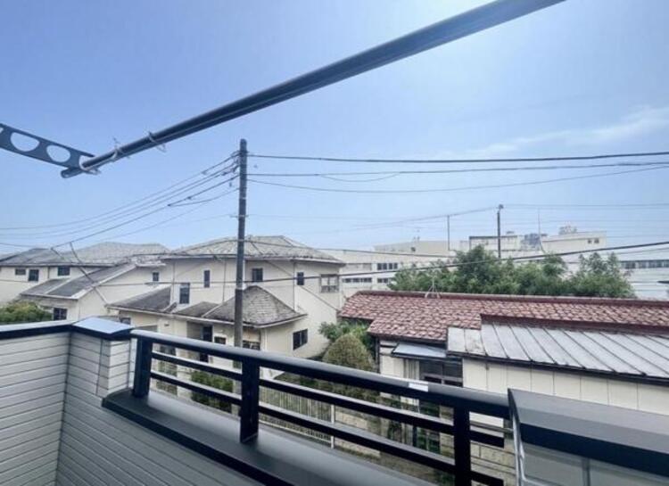 その他 2階バルコニーからの眺望。南向きなのでお洗濯ものも乾かしやすいですね。