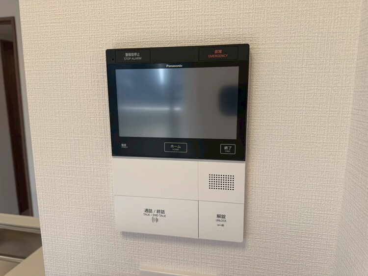 その他 誰が来てもわかる様にモニター付きインターホンを設置。