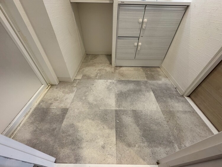 その他 十分な広さの脱衣所。