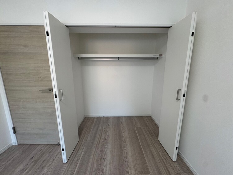 その他 収納スペースが付いていて、お部屋を広く使っていただけます。