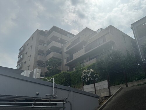 三ッ沢上町パーク・ホームズ弐番館の画像