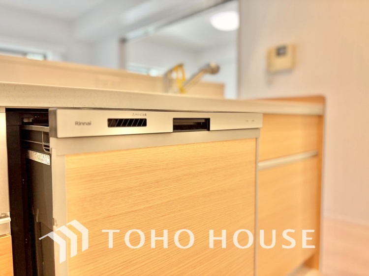 キッチン ◆食洗機◆お子様の面倒を見れる時間が増え時短になります。加えて手荒れも防げてしかも節水が高い為、大変人気があり重宝します。