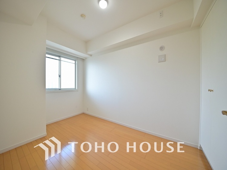 内装 1日の疲れを癒し、心地よく寛げるようゆったりとした広さをしています