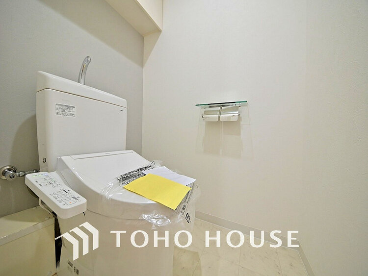トイレ トイレには快適な温水洗浄便座付