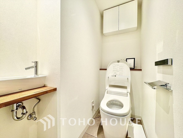 トイレ トイレも自分の時間をゆっくり過ごすスペースのひとつ。最新設備は嬉しい