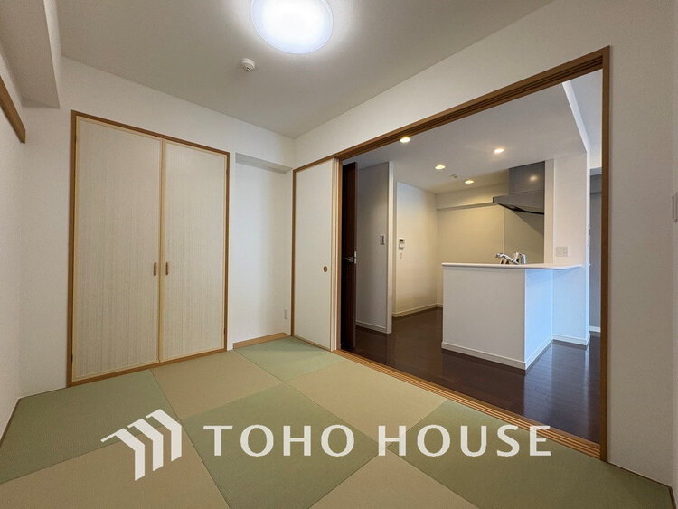 内装 1日の疲れを癒し、心地よく寛げるようゆったりとした広さをしています