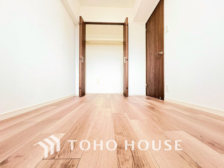 内装 シンプルですっきりとした室内は飽きのこない居心地の良い雰囲気