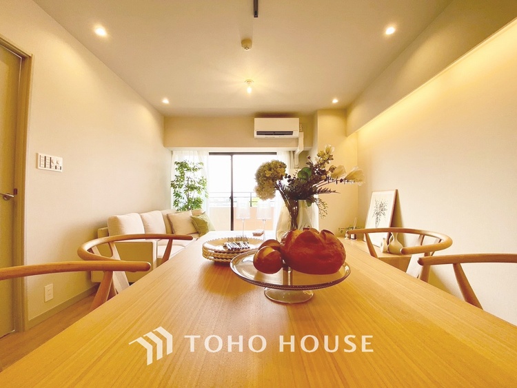 内装 【LIVING】◆住む喜び、楽しさ、感動◆を君と共有したい。いつまでもずっと家族を見渡せるこの広い空間で。