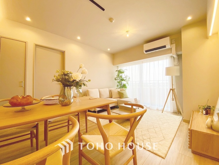 内装 【LIVING】◆simple is best◆無駄のない綺麗なつくりのリビングルームであなただけの暮らしを。