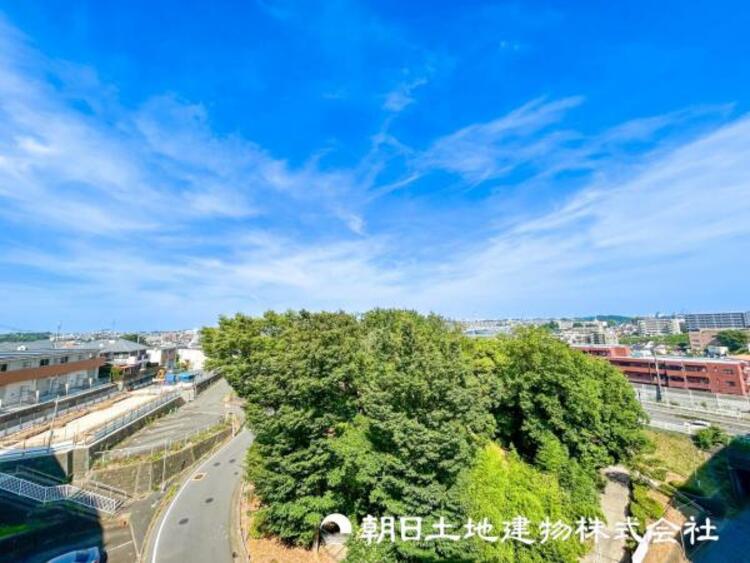 その他 【眺望】部屋から眺める景色はお部屋のインテリアの一部です。開放感ある景色は季節や天候によって変化する素敵な絵画ですね！