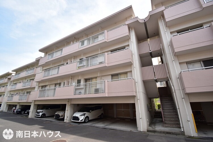 外観 【鴨池ガーデンハウス６号棟】4階建ての最上階のお部屋です！即日ご内覧可能です♪