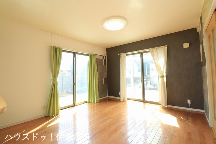 居間 【リビング】