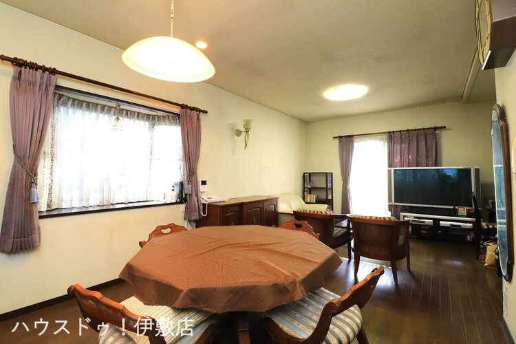 居間 【リビング】