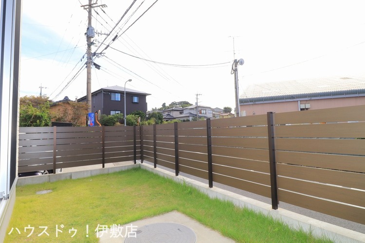 その他 【庭】南側に庭付きです！